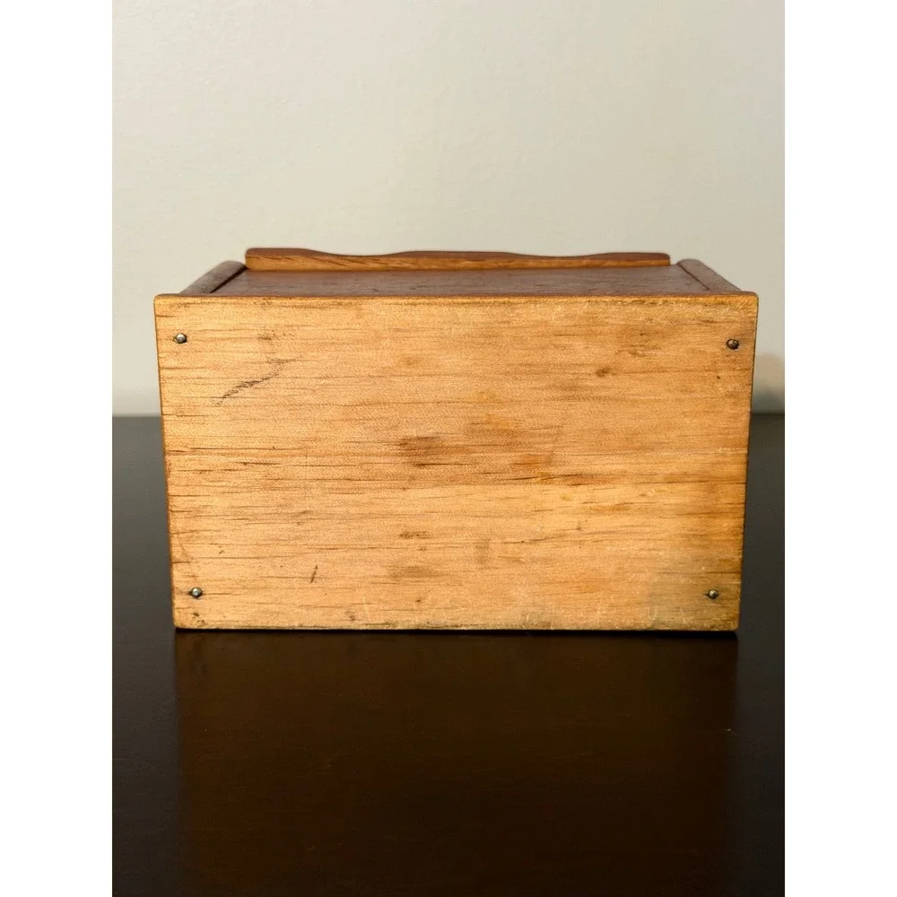 VTG Wooden Recipe/Salt Box Wall Mount Hinged Lid Rustic Farmhouse Kitchen decor